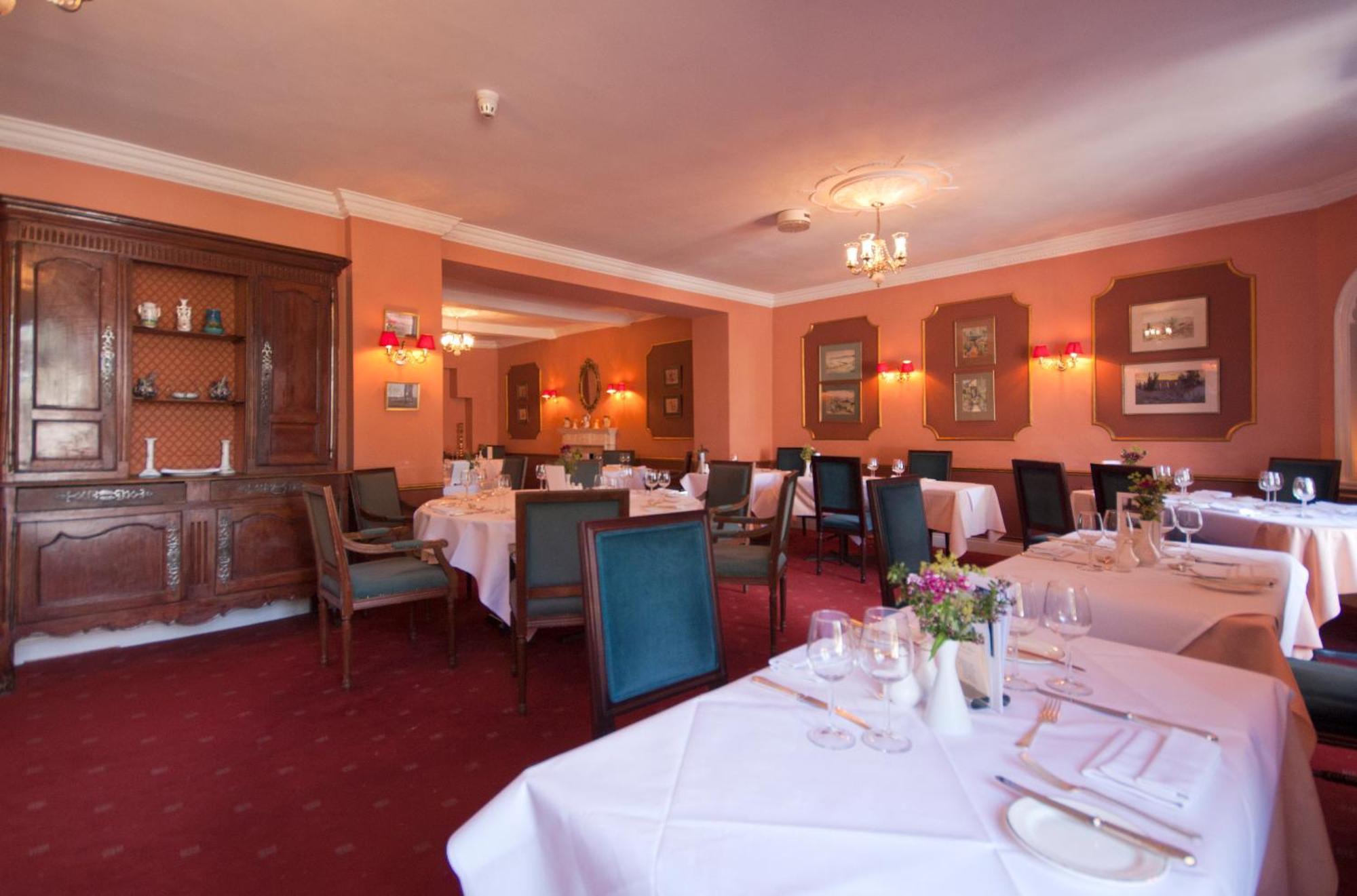 Corse Lawn House Hotel Bagian luar foto